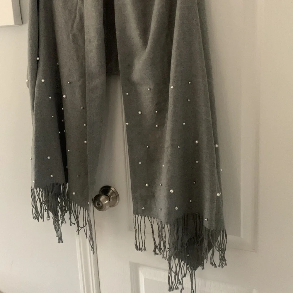 Gray fringe winter‎ pearls scarf classic elegant